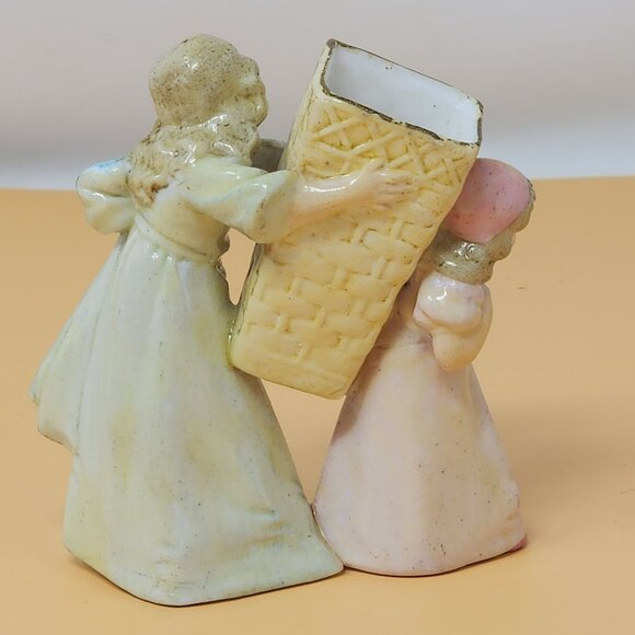 Vintage Ceramic Figurine Of Two Girls With Basket - Picture 3 of 12